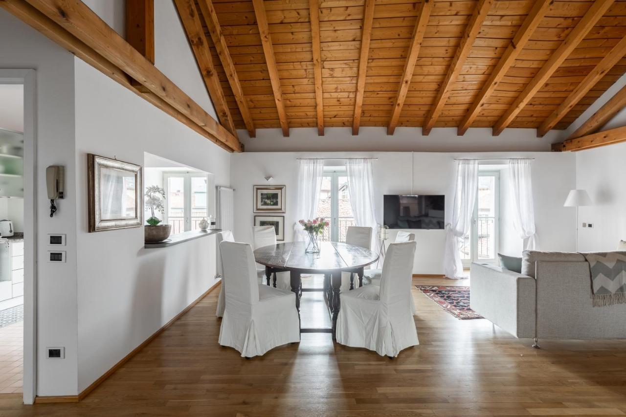 Apartamento A Casa Nuccia Mansarda Como Exterior foto