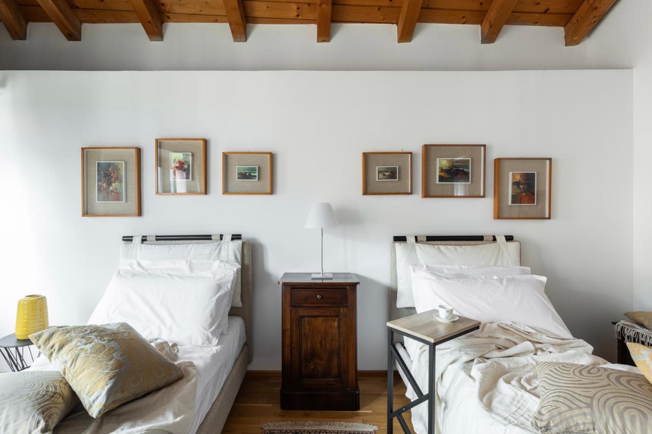 Apartamento A Casa Nuccia Mansarda Como Exterior foto